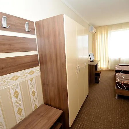 Хотел Радина Hotel Rawda