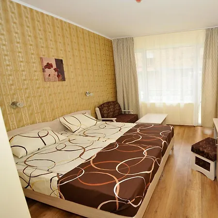 Hotel Хотел Радина